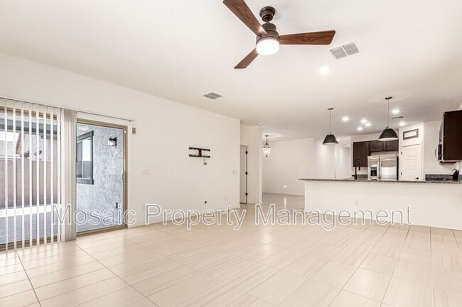 Foto del edificio - 35208 W Santa Monica Ave