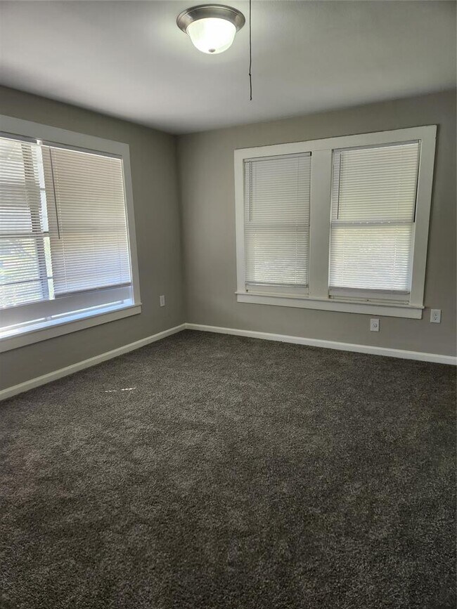 Foto del edificio - 130 Olive St