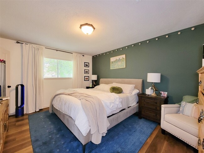 Foto del edificio - 3735 Hickory Knob Dr