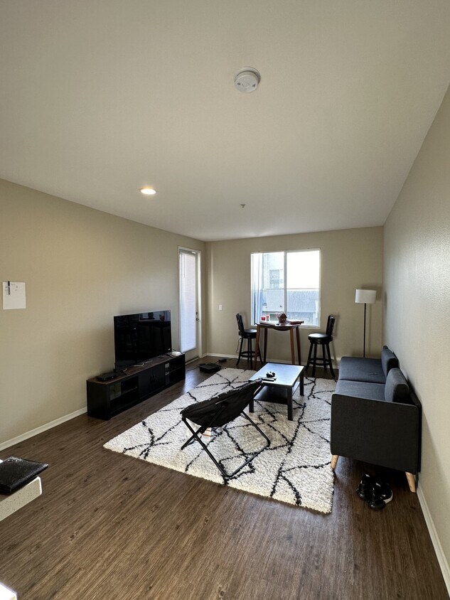 Family room - 5389 Playa Vista Dr