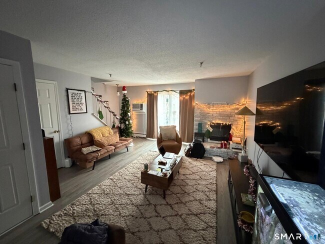 Foto del edificio - 678 Savin Ave