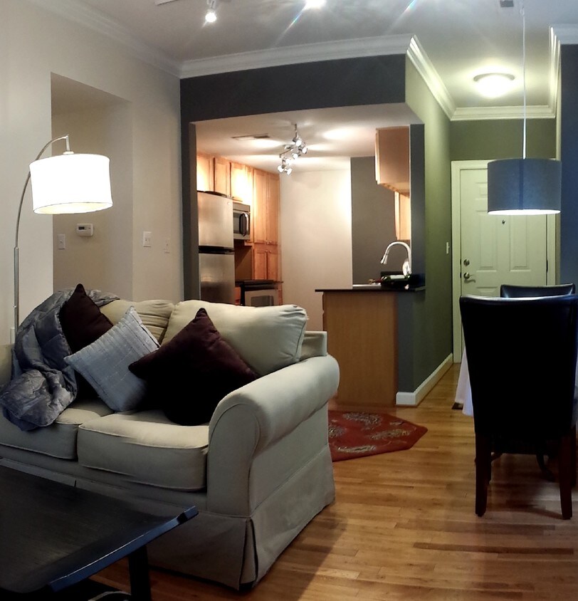 323 Clara Ave, St. Louis, MO 63112 Condo for Rent in St. Louis, MO