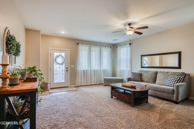 Building Photo - 4528 McBee Ct