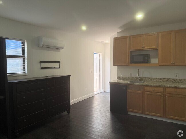 Building Photo - 2220 N 55th Ave