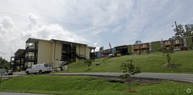 Building Photo - Stoneview Homes