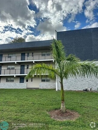 Building Photo - 7925 S Colony Cir