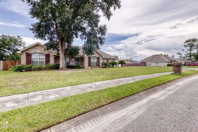 Building Photo - 13629 Hidden Oaks Dr.