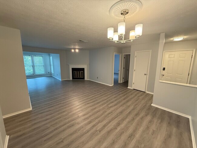 Building Photo - 1103 Canyon Point Cir