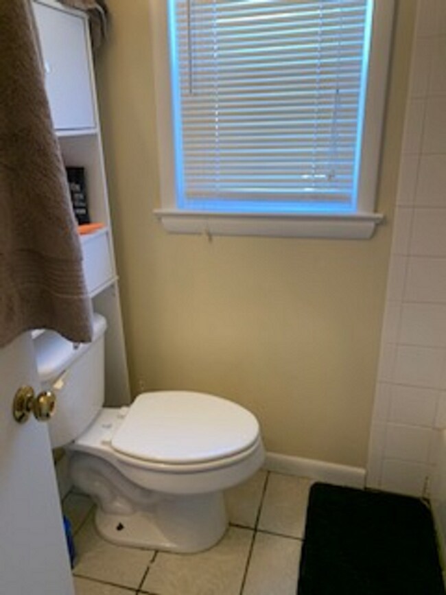 Foto del edificio - Two bedroom one bath close to law school