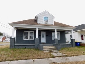 Building Photo - 309 Memorial Ave