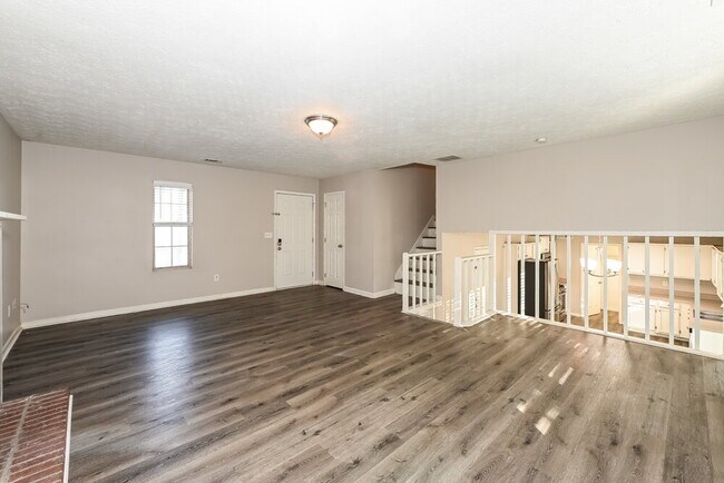 Building Photo - 5895 Brookside Dr SE
