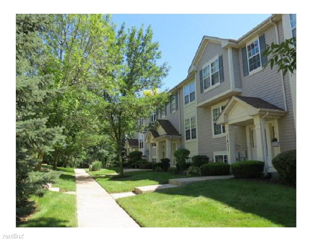 2 br, 1.5 bath - Emerald Ridge Townhomes - 2 br, 1.5 bath  - Emerald Ridge Townhomes