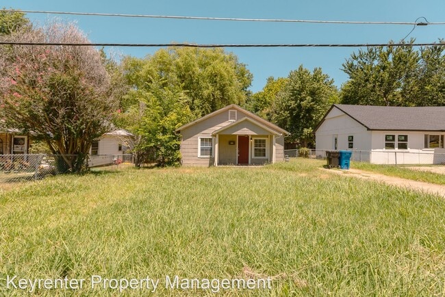 Building Photo - 2 br, 1 bath House - 308 E Greeley Street