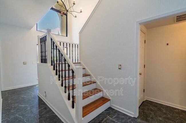 Foto del edificio - 4325 S Chestnut Ave