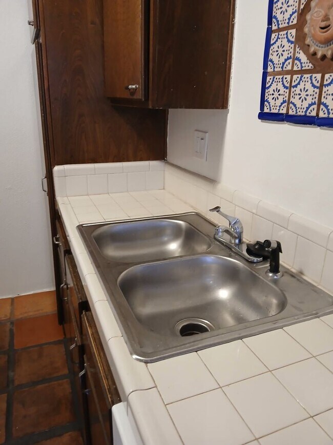 Foto del edificio - 2-Story 2 Bedroom Townhome with Garage!