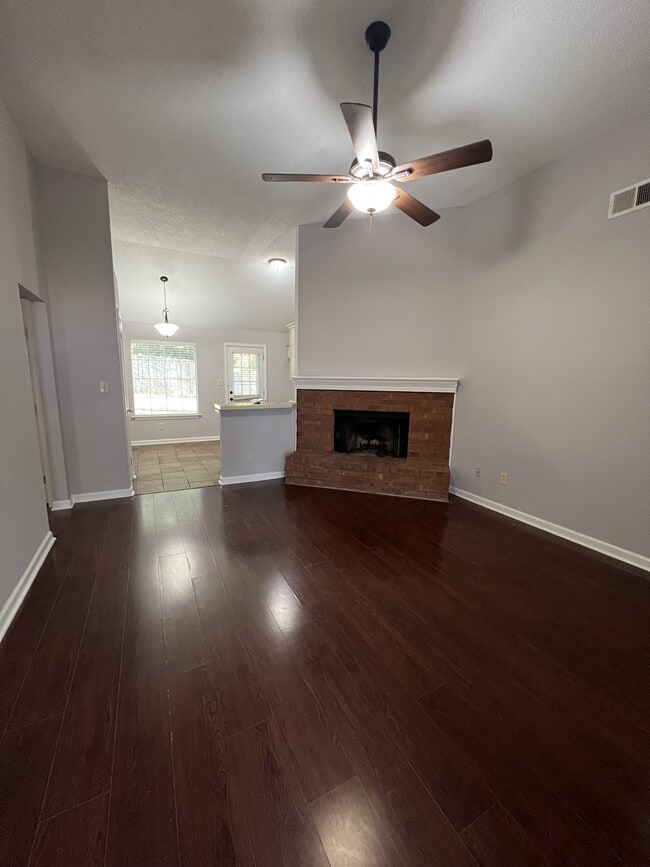 Building Photo - 9274 Charly Hill Ln