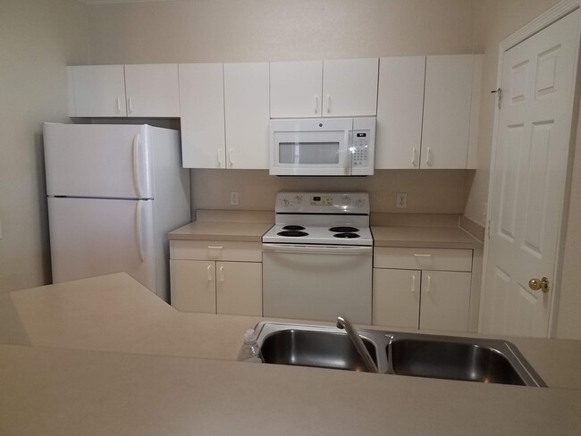 Building Photo - Nice 2 bed / 2 bath at Mosaic at Millenia!