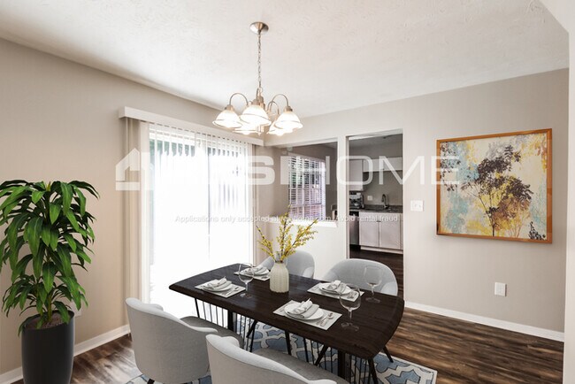 Foto del edificio - 770 Brittany Ct