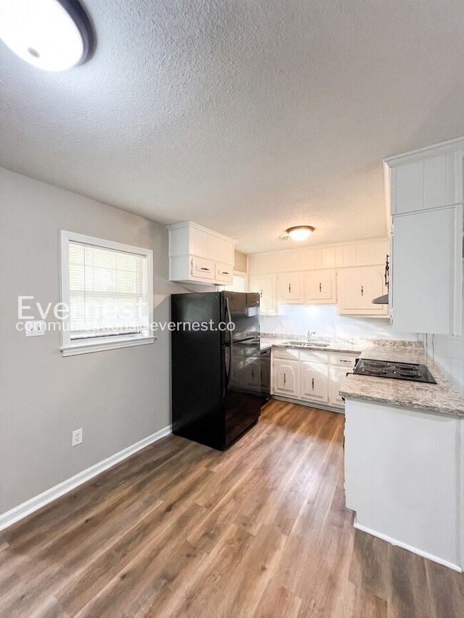 Building Photo - 731 Cumberland Cove