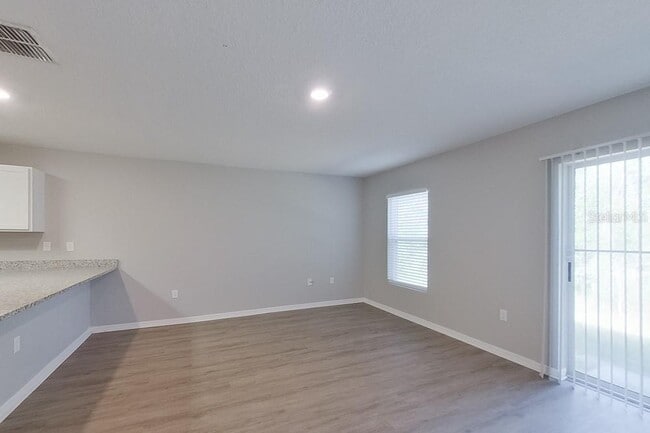 Building Photo - 2799 W Sheila Dr