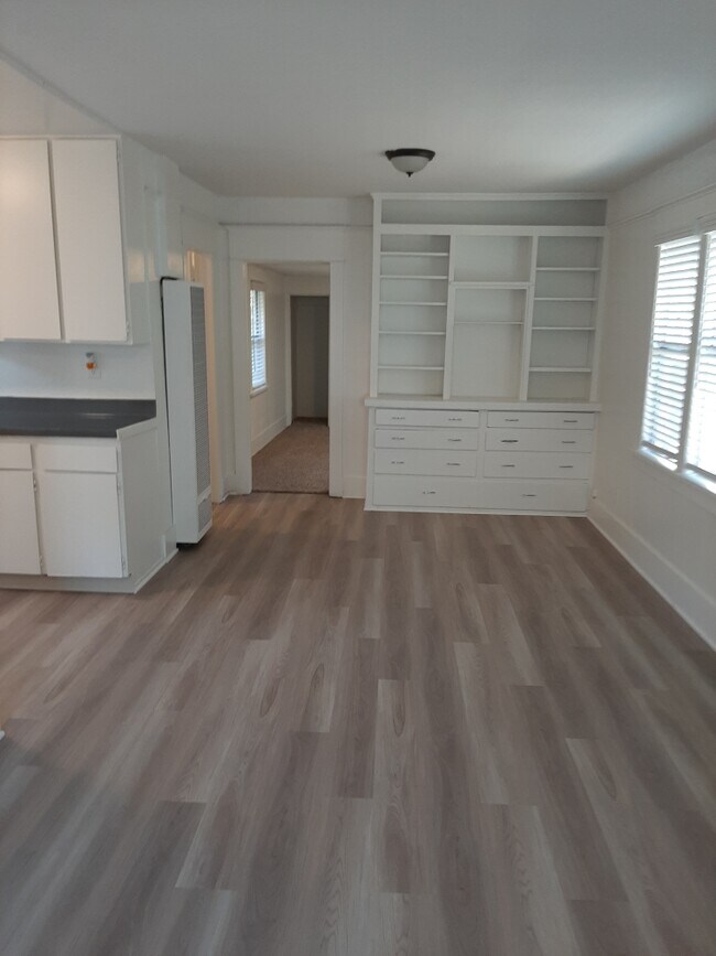 Building Photo - 676 Coronado Ave