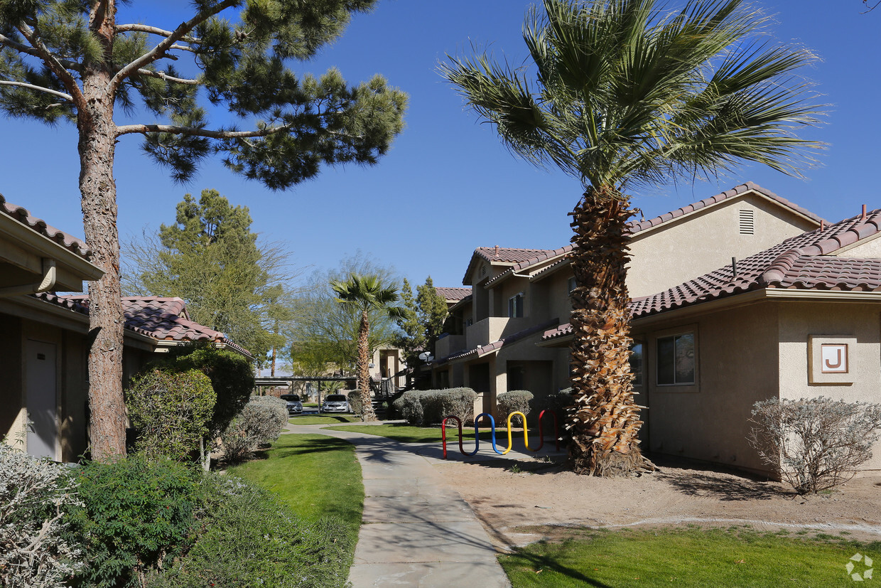 Primary Photo - Nueva Vista Apartments