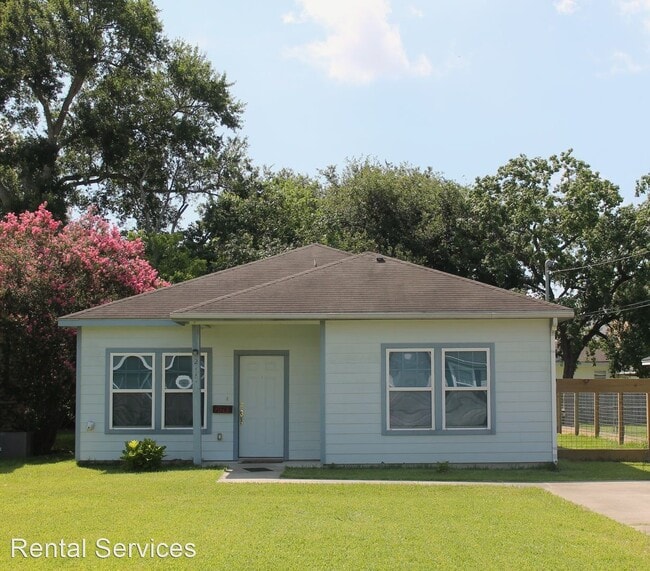 Building Photo - 3 br, 2 bath House - 2117 4th St