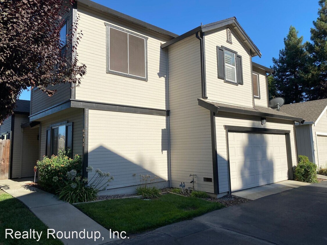 Primary Photo - 3 br, 3 bath House - 6318 Laguna Mirage Ln