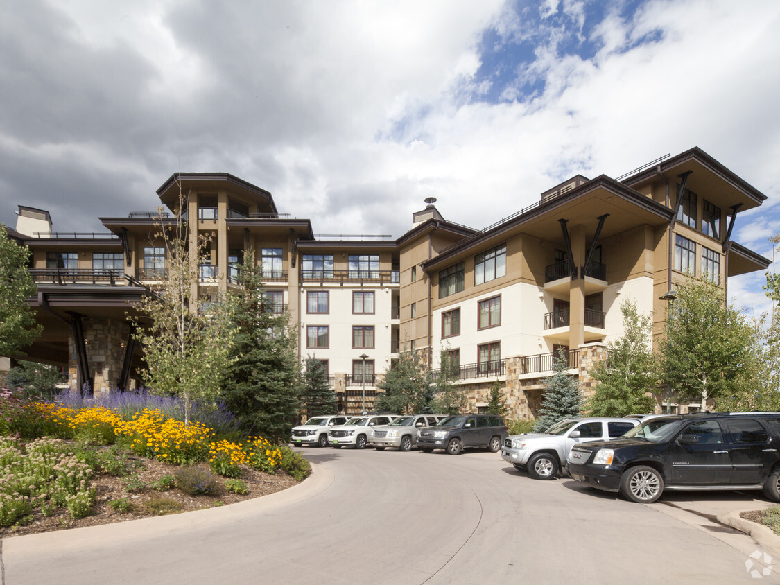 Building Photo - Sanctuary at Snowmass