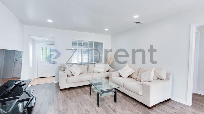 Foto del edificio - 812 Humboldt St