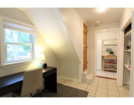 Building Photo - 709 Metropolitan Ave