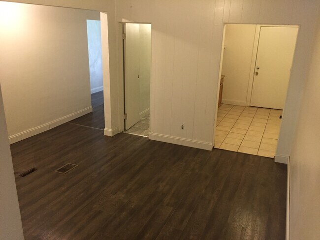 Foto del edificio - 3209 Ward St