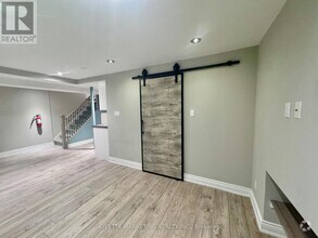 Building Photo - 150 Trothen Cir
