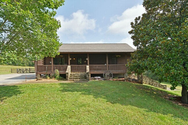 Building Photo - 187 Rustic Rd