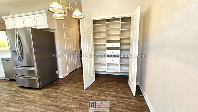 Foto del edificio - Coming Soon - Beautiful Home in Resort-Style Active 55+ Community | 2BD + Office | Solar | Pool &...