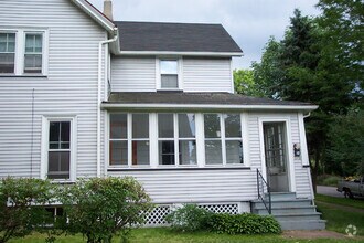 Building Photo - 54 Hartsen St