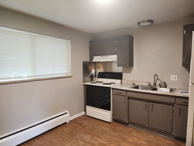Foto del edificio - 7095 W 13th Ave