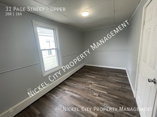 Building Photo - 31 Page St