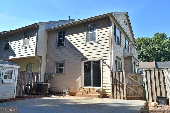 Foto del edificio - 5011 Lambsgate Ln