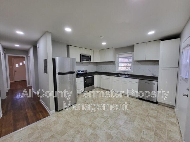 Foto del edificio - 4280 Bloomfield Rd