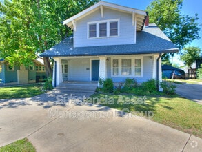 Building Photo - 1216 NW 36th St