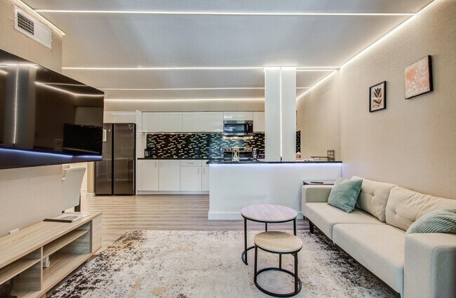 Foto del edificio - 4641 Wild Indigo St