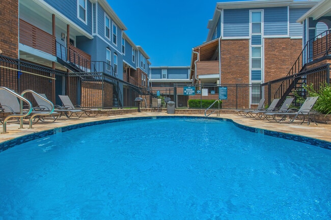 Foto del edificio - The Arts Apartments at West Napoleon