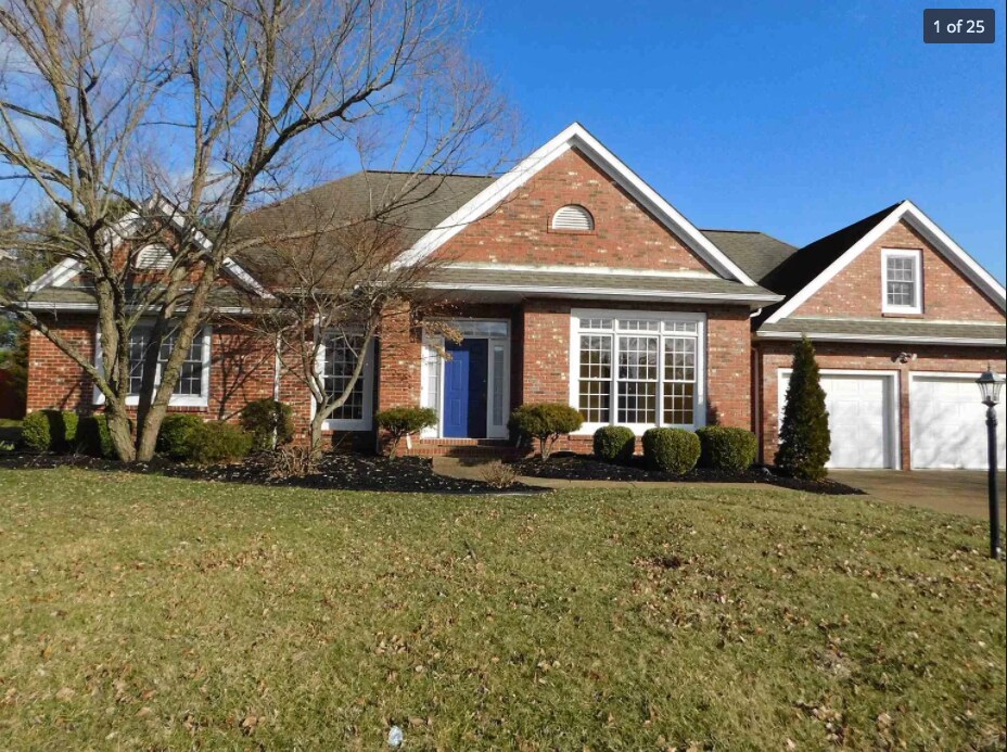 Front View - 211 N Faith Way