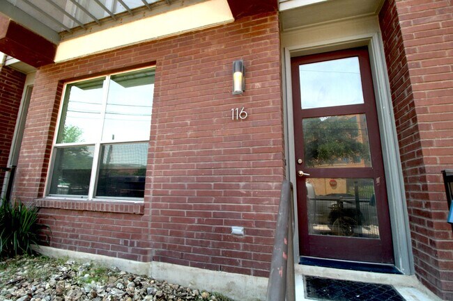 Foto del edificio - 116 Newell Ave