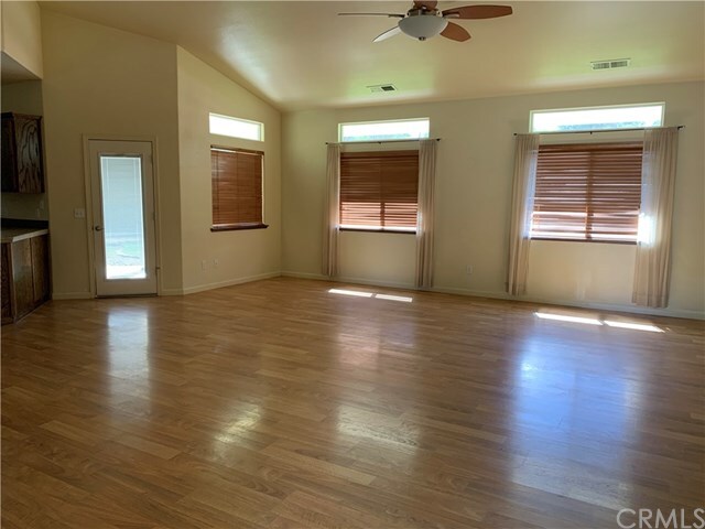 Building Photo - 165 Loma Vista Dr