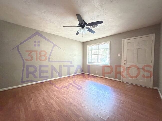 Building Photo - 3 Bed 1.5 Bath Home in Ruston!