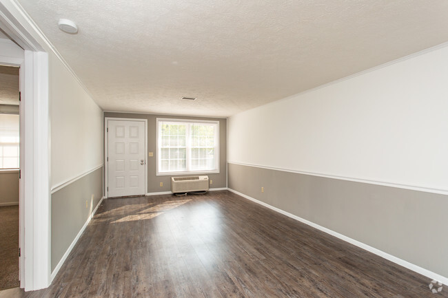 1BR, 1BA - 750 SF - Madison Lamplight Apartments