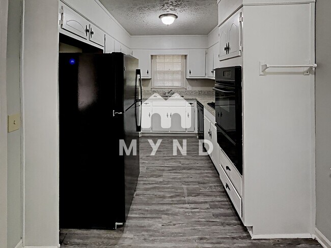 Foto del edificio - 5226 E Shore Dr SW