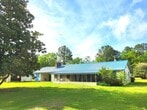Primary Photo - 430 Fountain Lake Dr